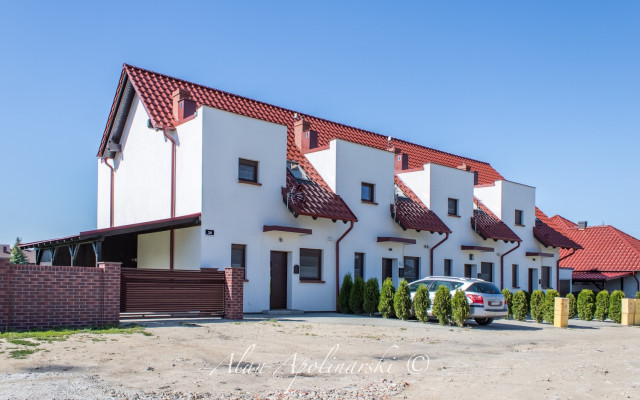 Cztery domy jednorodzinne - bliźniaki